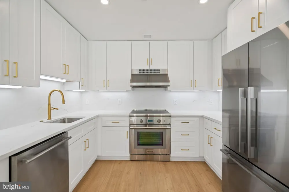135 S 19TH STREET #201 Philadelphia, PA 19103