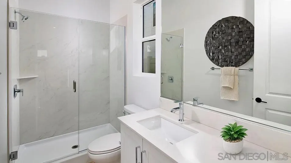 2320 Loker Way Oceanside, CA 92054