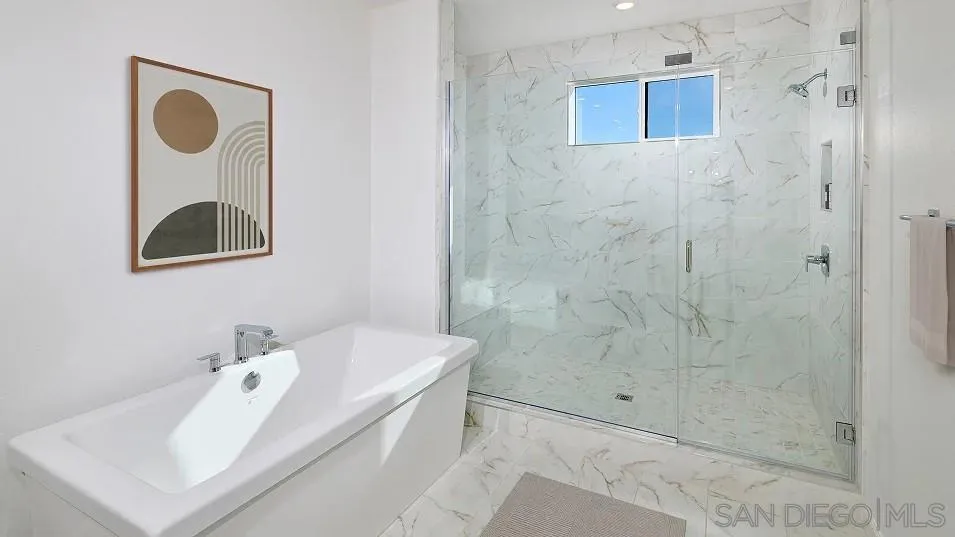 2320 Loker Way Oceanside, CA 92054