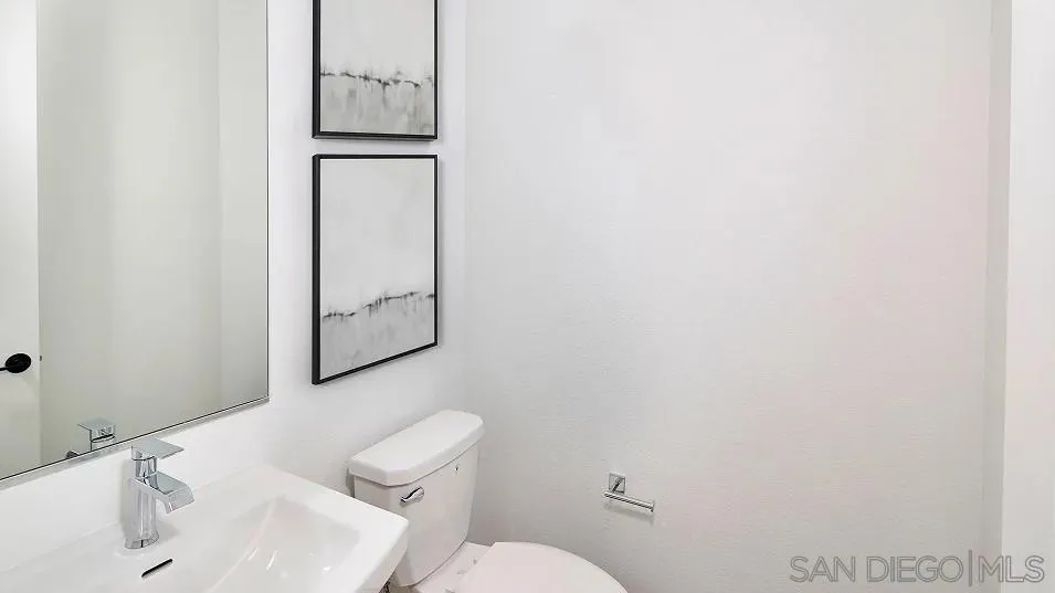 2320 Loker Way Oceanside, CA 92054