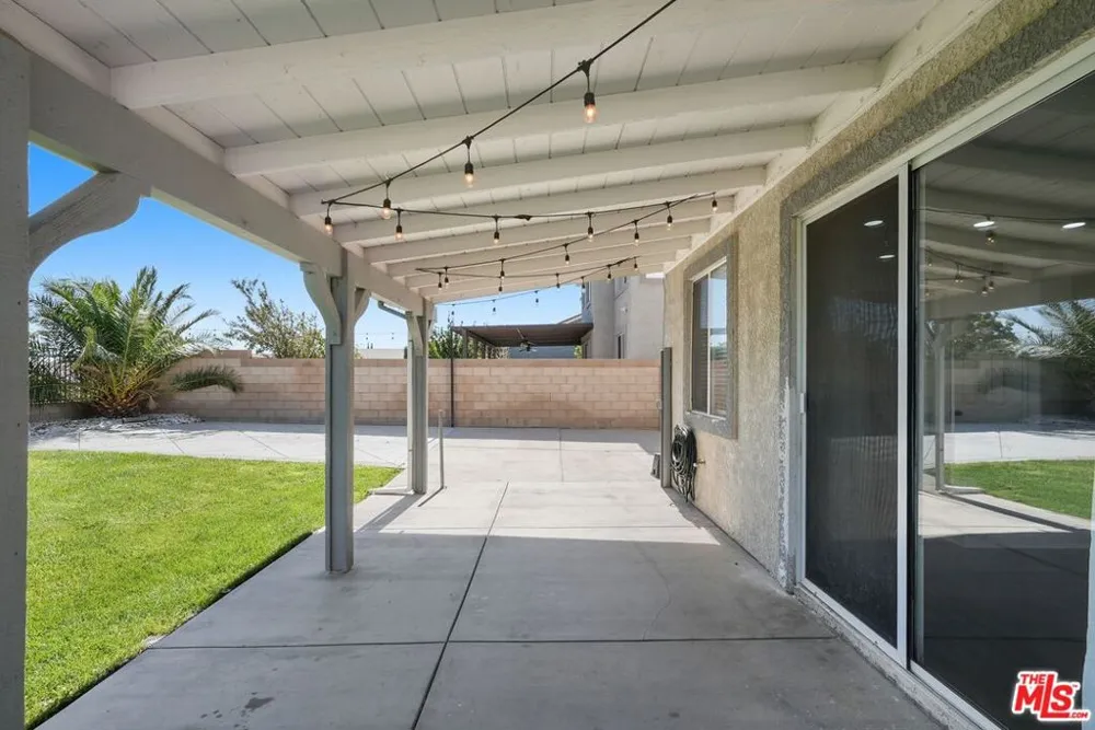 3843 Vitrina Lane Palmdale, CA 93551