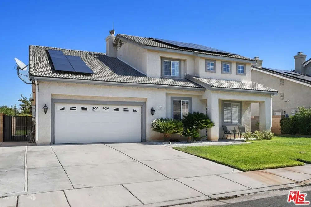 3843 Vitrina Lane Palmdale, CA 93551