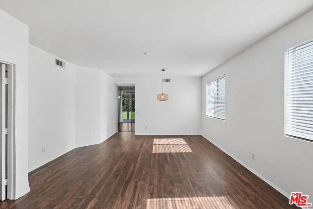 3843 Vitrina Lane Palmdale, CA 93551