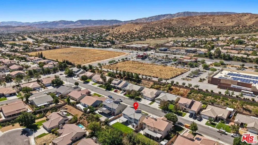 3843 Vitrina Lane Palmdale, CA 93551