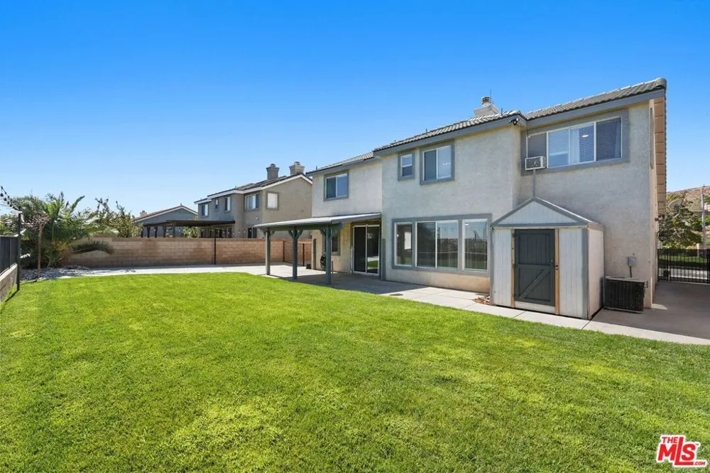 3843 Vitrina Lane Palmdale, CA 93551