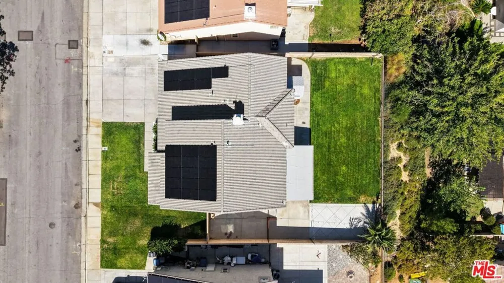 3843 Vitrina Lane Palmdale, CA 93551