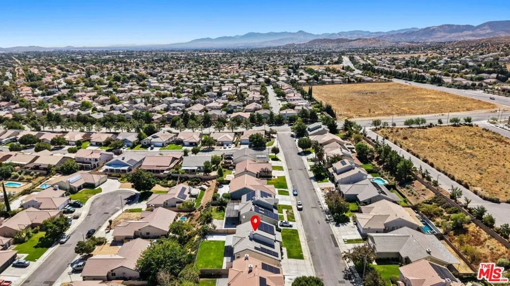 3843 Vitrina Lane Palmdale, CA 93551