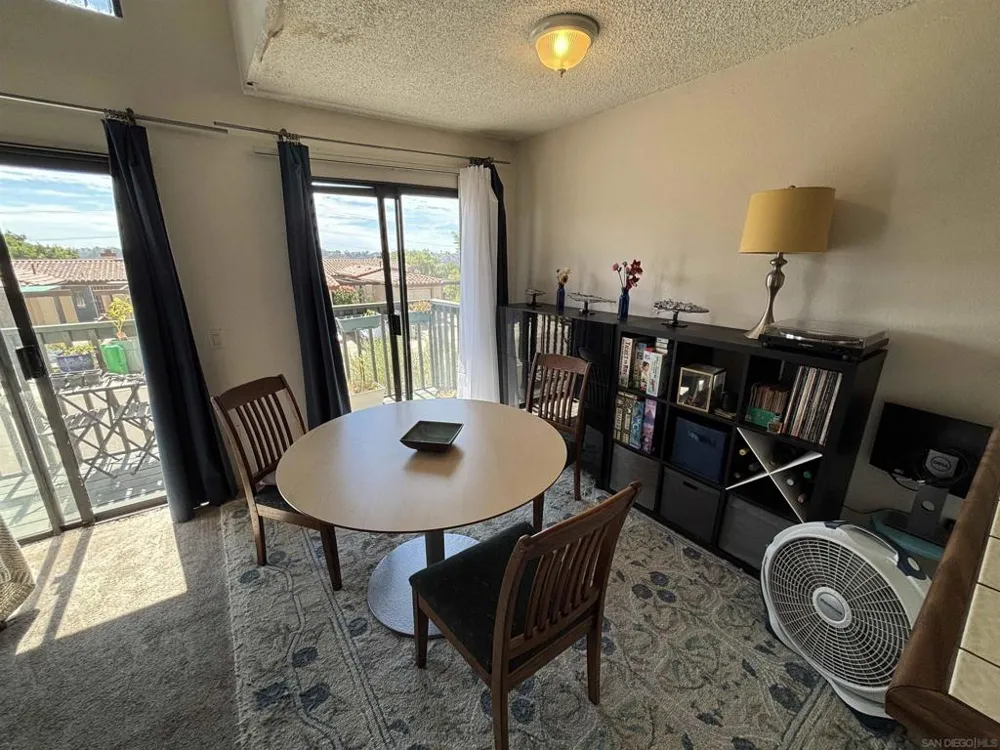6966 Camino Revueltos San Diego, CA 92111
