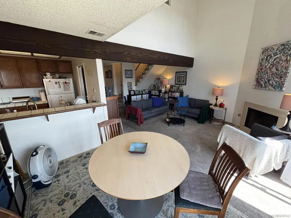 6966 Camino Revueltos San Diego, CA 92111