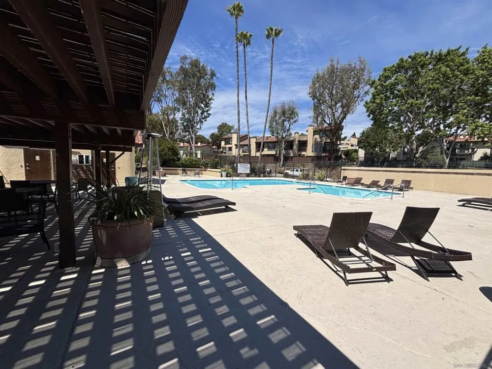6966 Camino Revueltos San Diego, CA 92111
