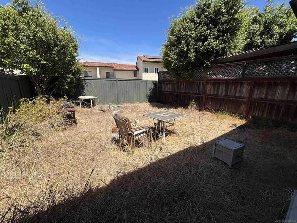 6966 Camino Revueltos San Diego, CA 92111