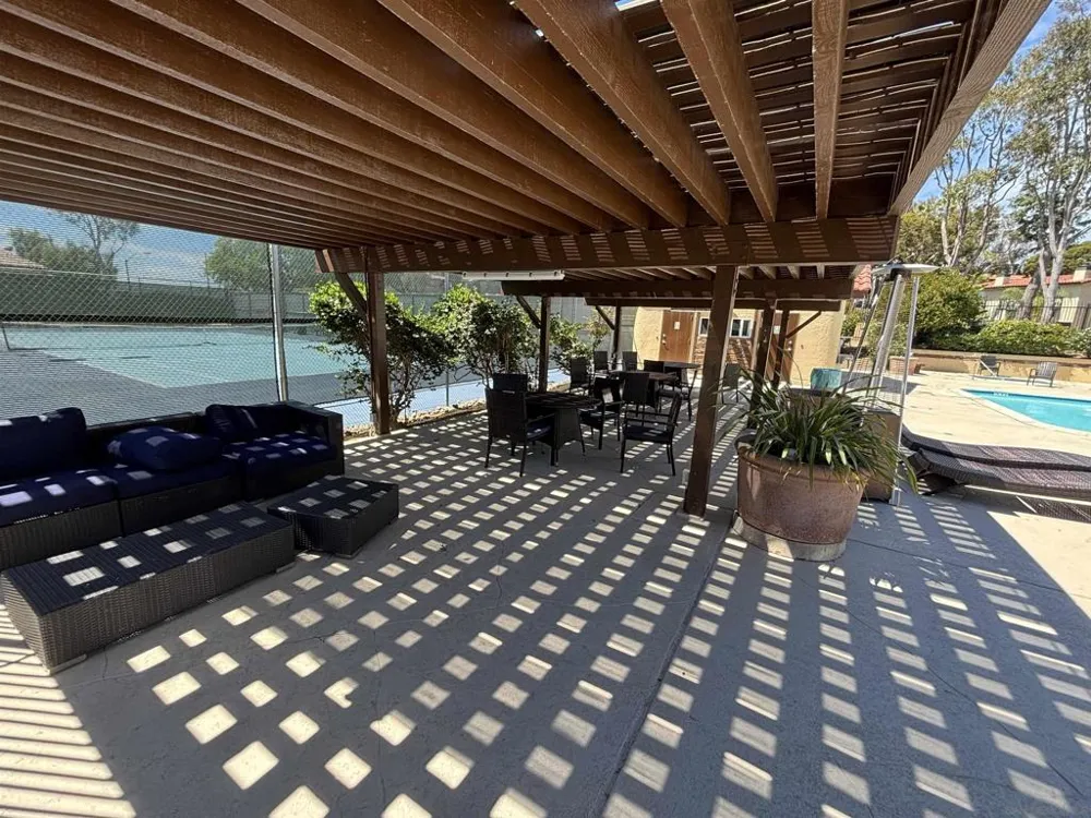 6966 Camino Revueltos San Diego, CA 92111