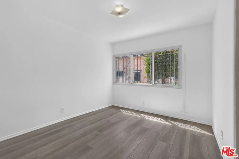 324 E Tamarack Avenue Inglewood, CA 90301