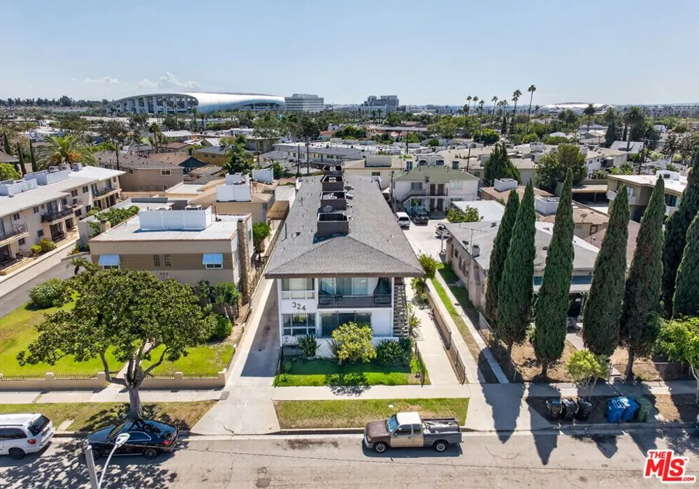324 E Tamarack Avenue Inglewood, CA 90301