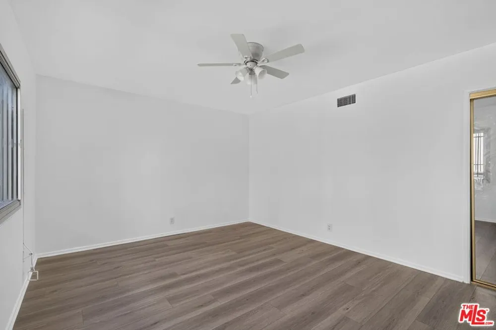 324 E Tamarack Avenue Inglewood, CA 90301