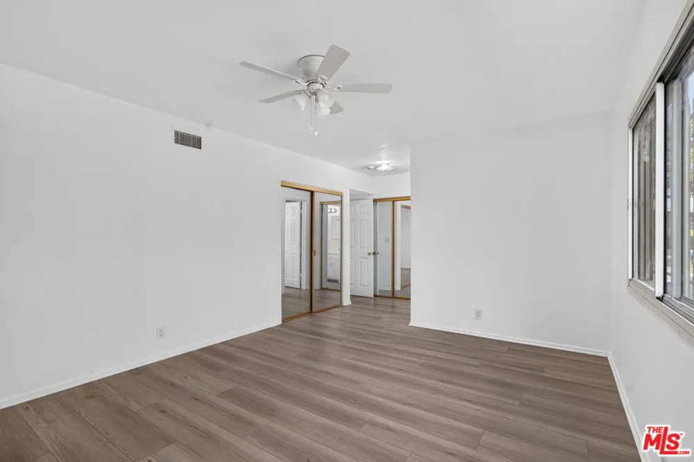 324 E Tamarack Avenue Inglewood, CA 90301