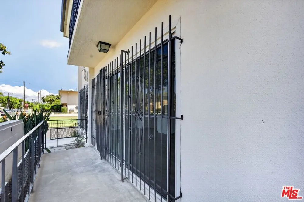 324 E Tamarack Avenue Inglewood, CA 90301