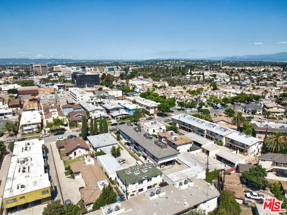 324 E Tamarack Avenue Inglewood, CA 90301