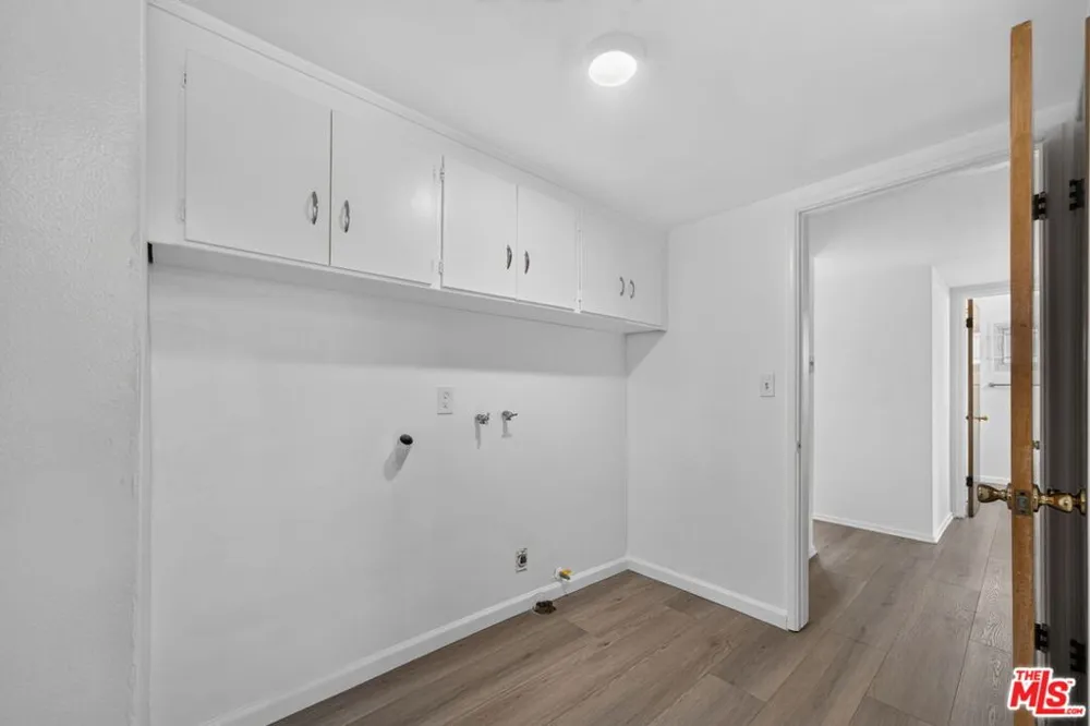 324 E Tamarack Avenue Inglewood, CA 90301