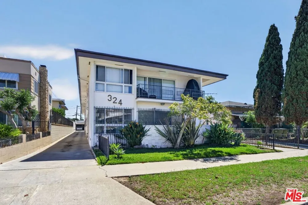 324 E Tamarack Avenue Inglewood, CA 90301