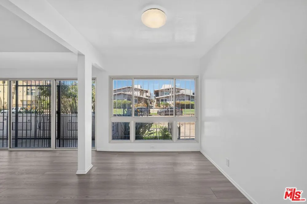 324 E Tamarack Avenue Inglewood, CA 90301