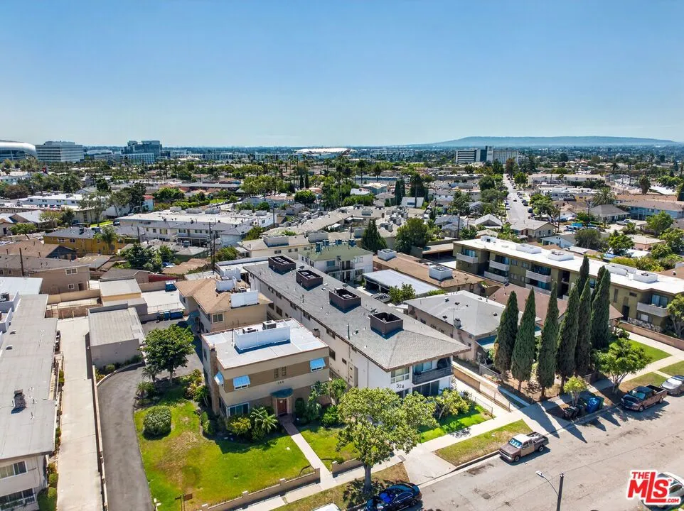324 E Tamarack Avenue Inglewood, CA 90301