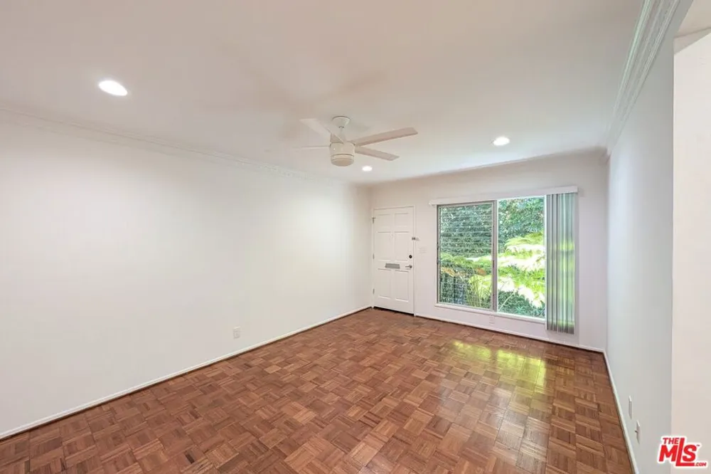 1037 11th Street #2 Santa Monica, CA 90403