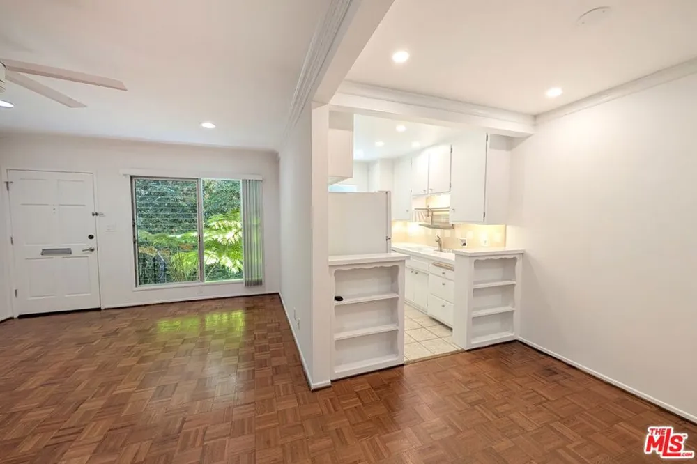 1037 11th Street #2 Santa Monica, CA 90403