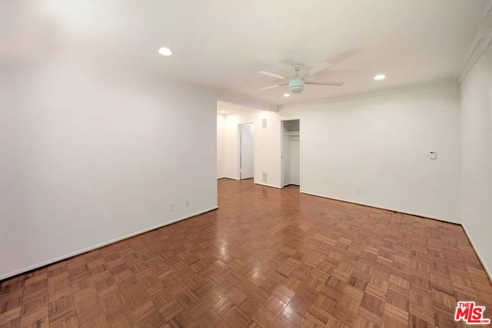 1037 11th Street #2 Santa Monica, CA 90403
