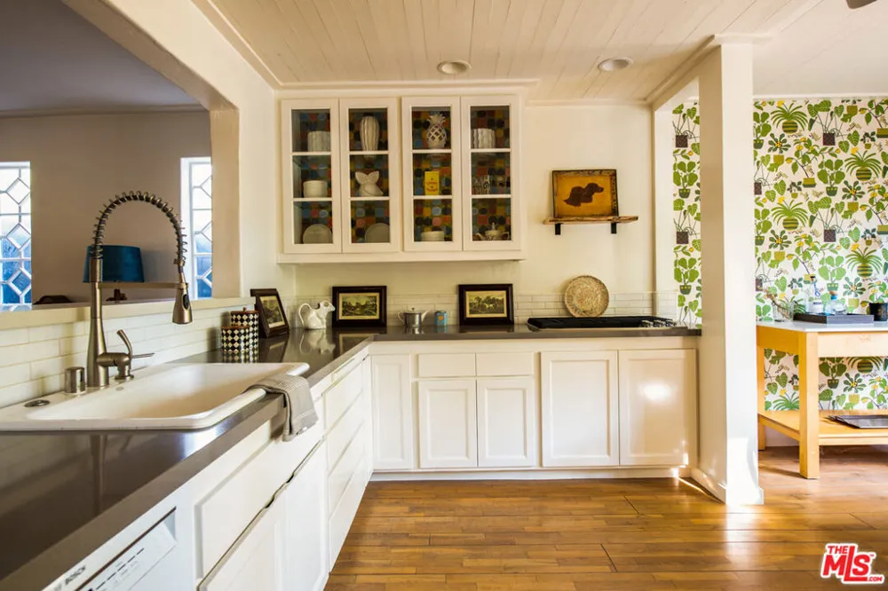 379 Bellefontaine Street Pasadena, CA 91105