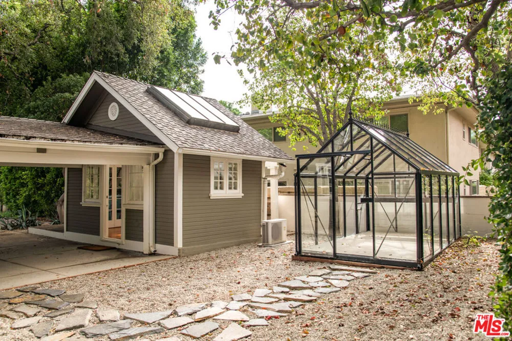 379 Bellefontaine Street Pasadena, CA 91105
