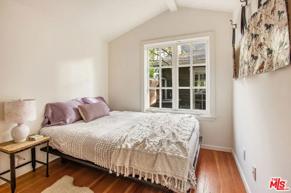 379 Bellefontaine Street Pasadena, CA 91105