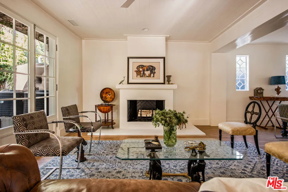 379 Bellefontaine Street Pasadena, CA 91105