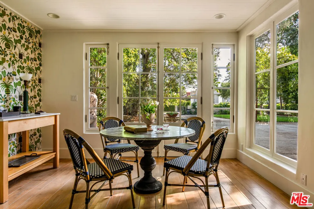 379 Bellefontaine Street Pasadena, CA 91105