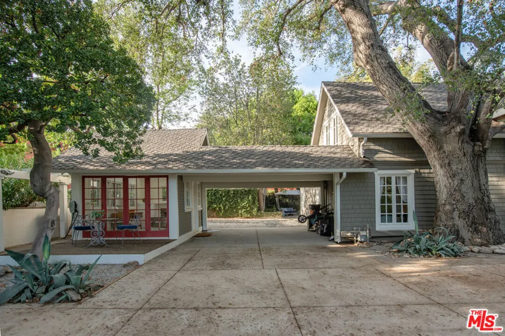 379 Bellefontaine Street Pasadena, CA 91105