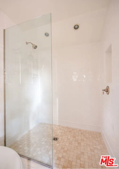 379 Bellefontaine Street Pasadena, CA 91105