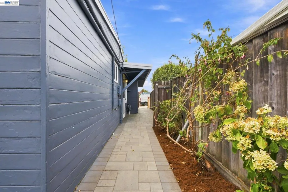 1432 Lodi Ave San Mateo, CA 94401