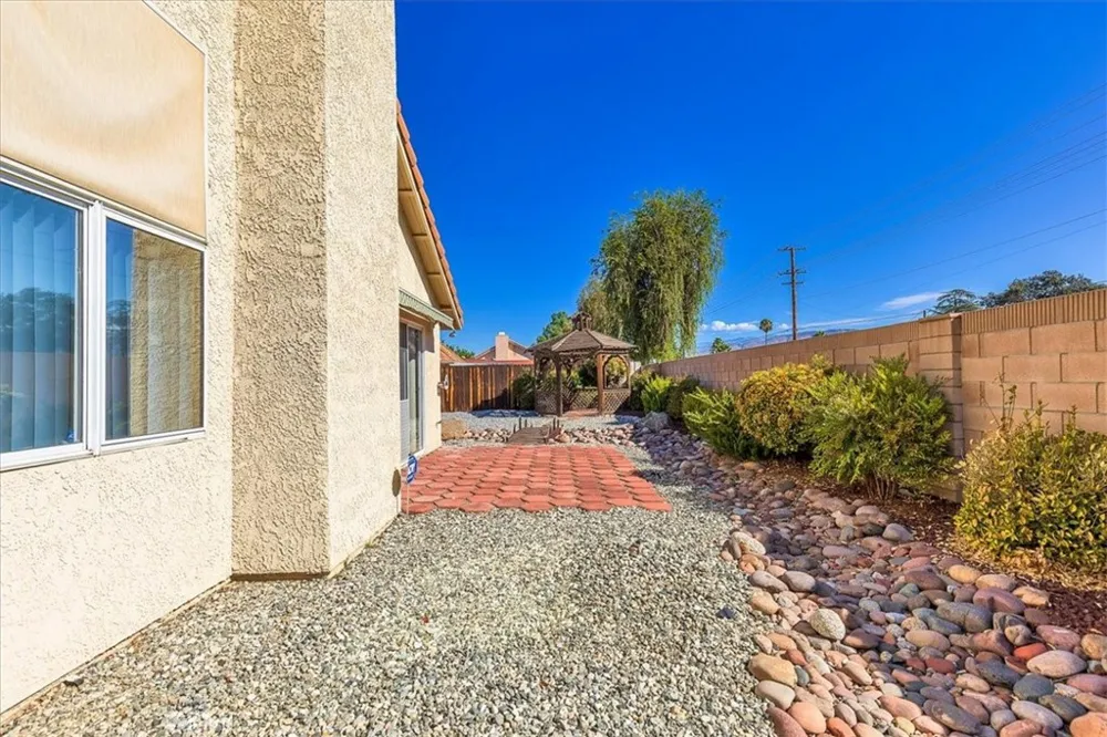 852 Arena Court Hemet, CA 92545