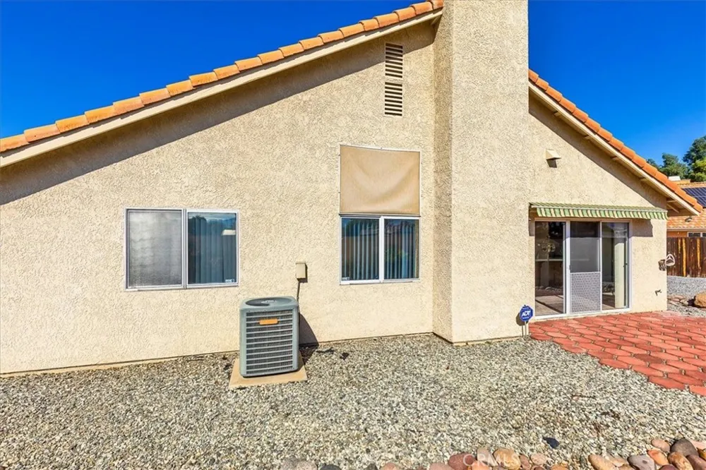 852 Arena Court Hemet, CA 92545