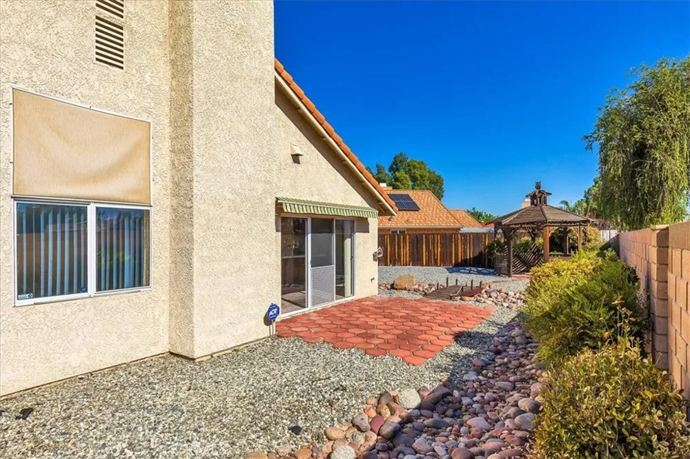 852 Arena Court Hemet, CA 92545