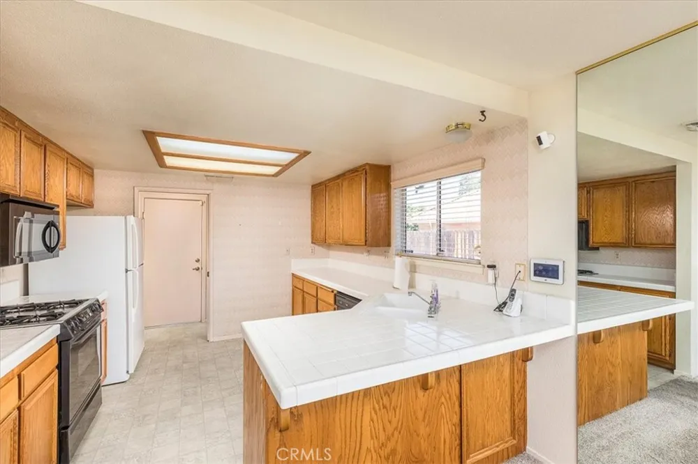 852 Arena Court Hemet, CA 92545