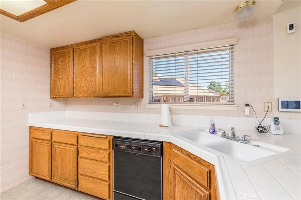 852 Arena Court Hemet, CA 92545