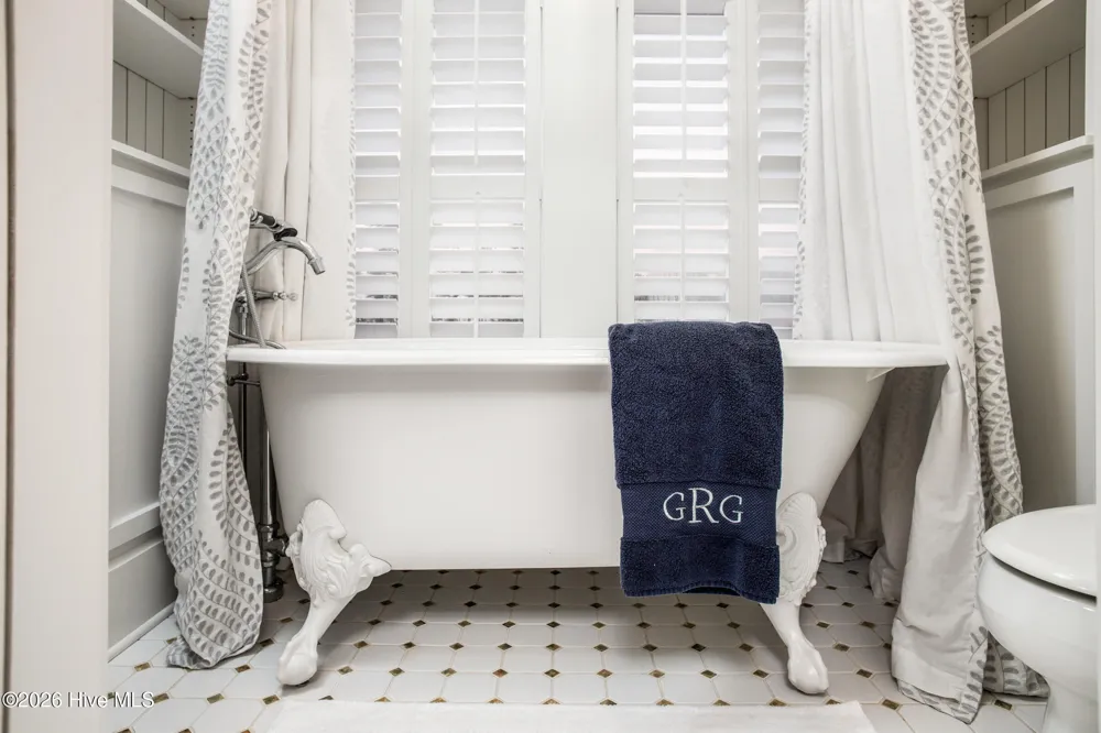 85 Ballast Point Oriental, NC 28571