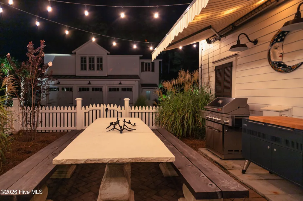 85 Ballast Point Oriental, NC 28571