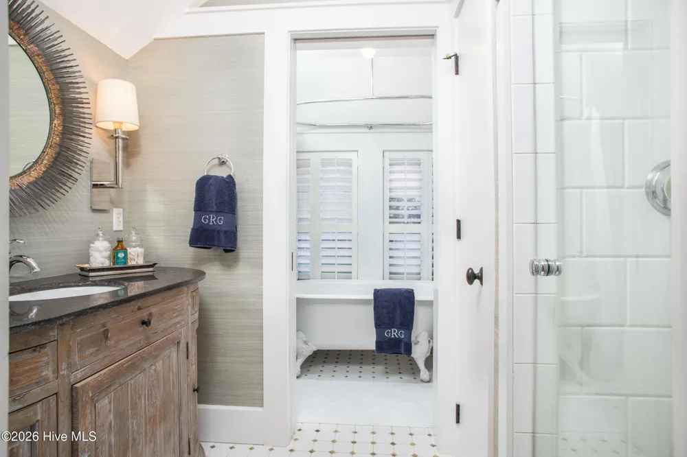 85 Ballast Point Oriental, NC 28571