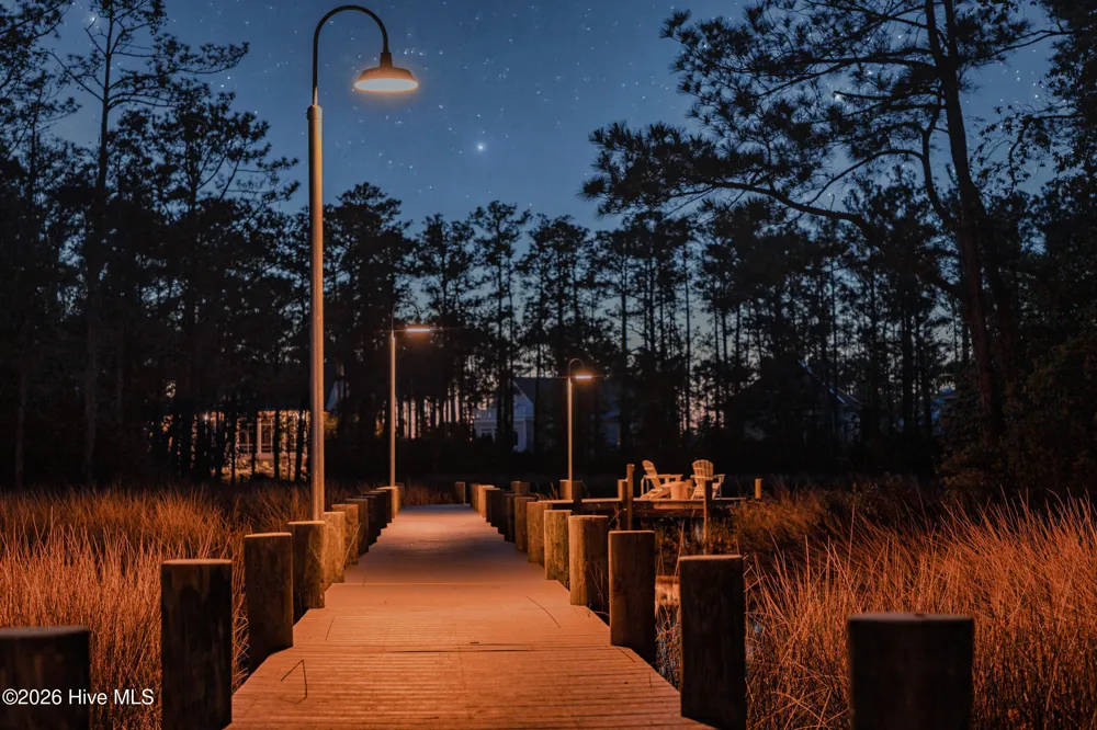 85 Ballast Point Oriental, NC 28571