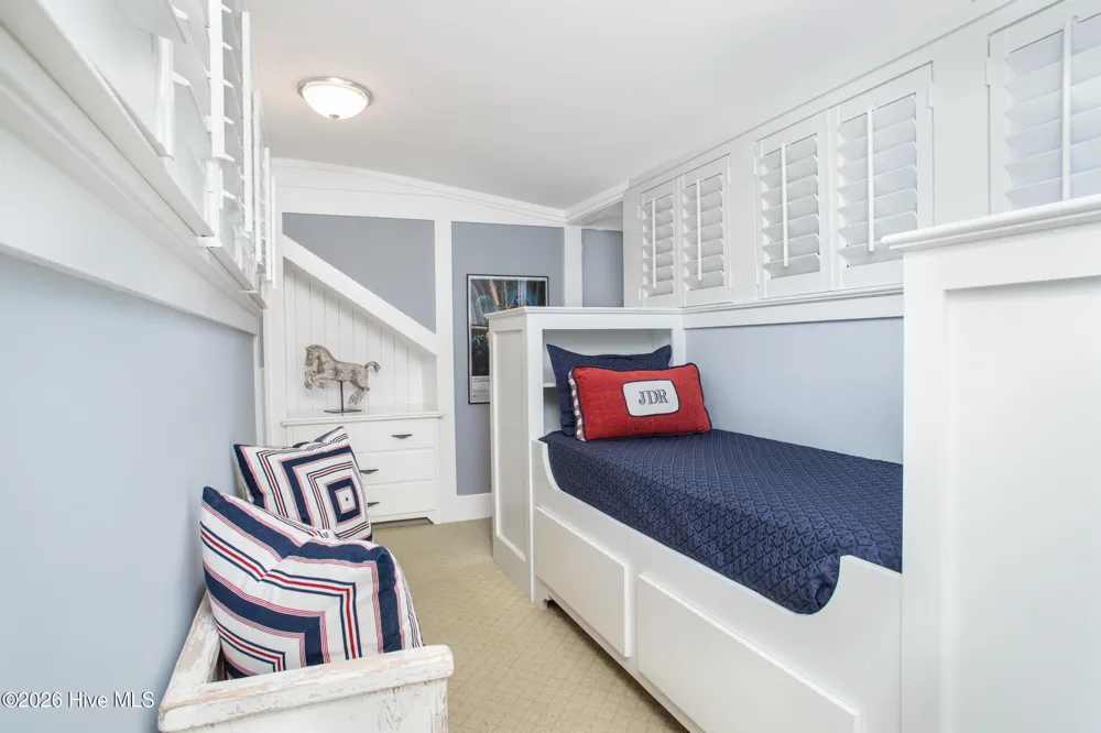 85 Ballast Point Oriental, NC 28571