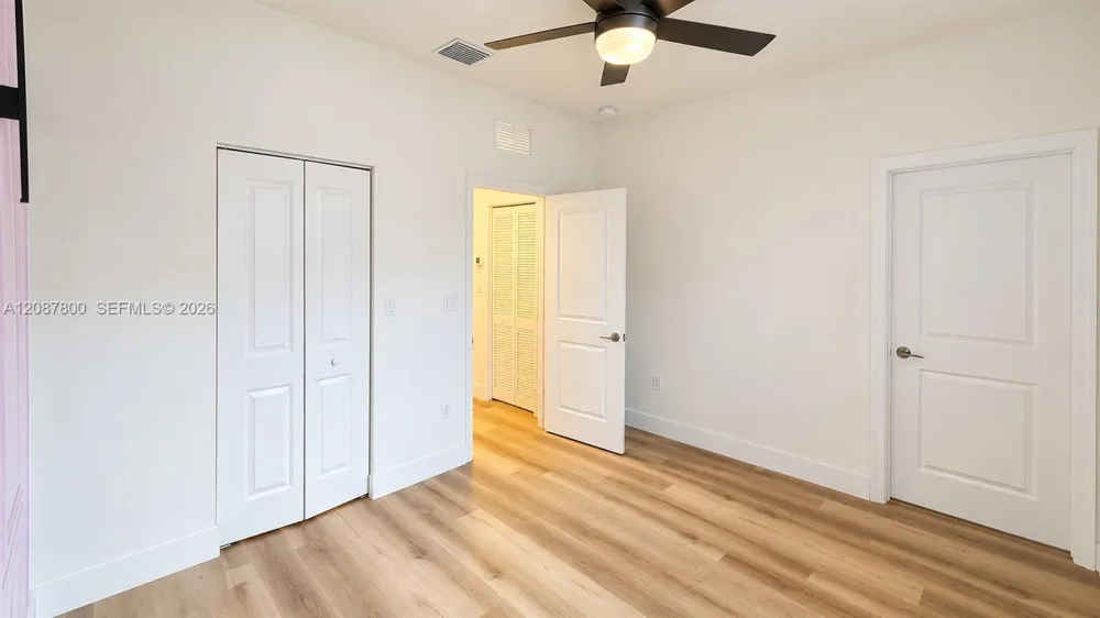 12086 NW 24th Pl Miami, FL 33167