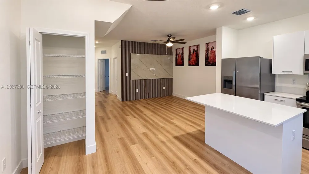 12086 NW 24th Pl Miami, FL 33167