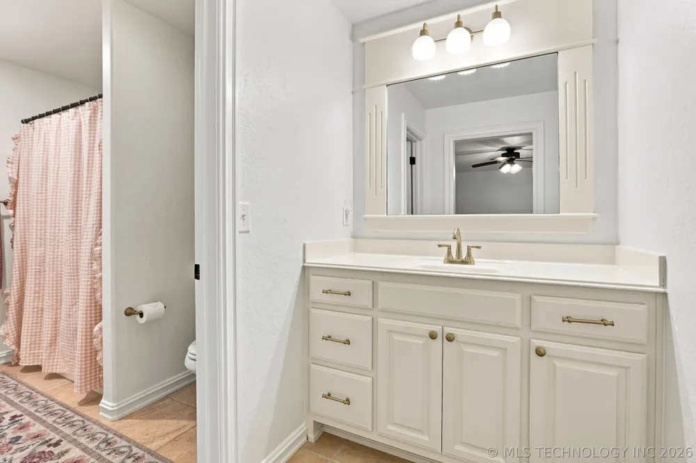414 W 128th Street S Jenks, OK 74037